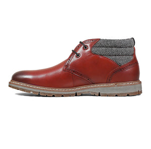 Grantley Plain Toe Chukka Boot | Cranberry